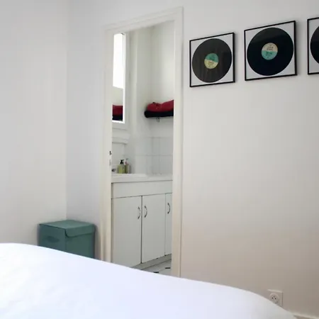 Apartment Refurbished And Quiet Batignolles Διαμέρισμα